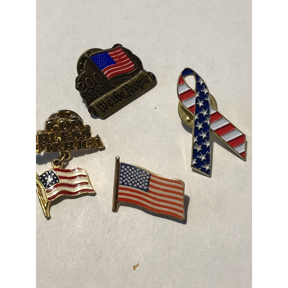 Set of 4 Patriotic American Flag Pins Enamel-Vintage